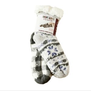 NWT MUK LUKS Womens 2 Pair Pack Cabin Socks